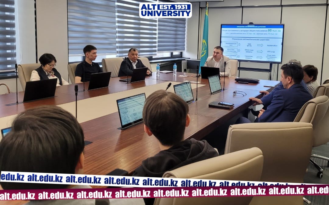 Zhambyl Bakhtiyar delivered a special lecture to students studying in the educational program “Motorways and airfields”
