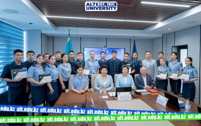 2025 жылғы 25 шілдеде ALT университетінде «Жол қозғалысы қауіпсіздігі» тақырыбындағы кәсіби даму курстарын сәтті аяқтағаны туралы сертификаттар салтанатты түрде табысталды