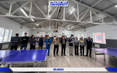 «Еркін елдің еркін жастары»: ALT Университетінде 1-курс студенттері арасында үстел теннисінен спорттық турнир өтті