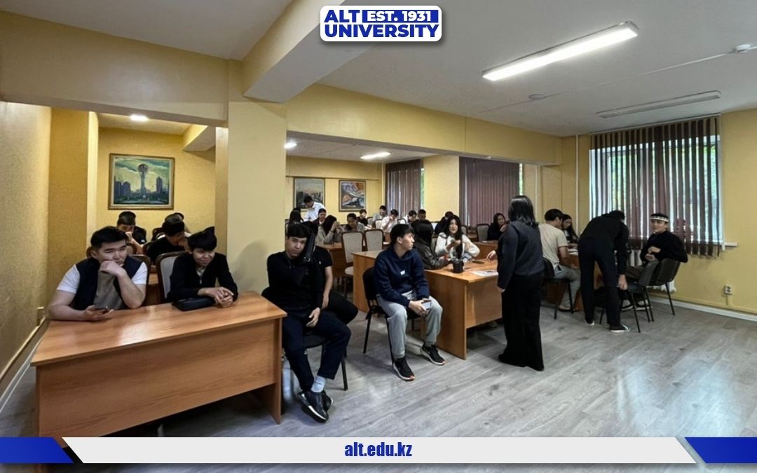 Менталдық саулық — басты назарда: Студенттер үйлерінде психологиялық тренингтер өтті