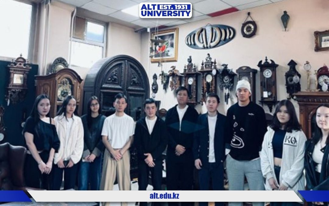 Мәдени мұра — болашақ негізі: ALT студенттері антиквариат көрмесіне барды