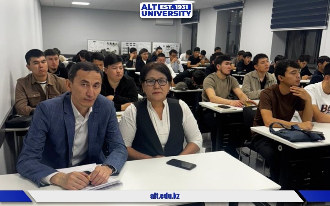 Инновация және экология: Мұрат Мұсабековтің «Жылжымалы құрам» кафедрасындағы дәрісі