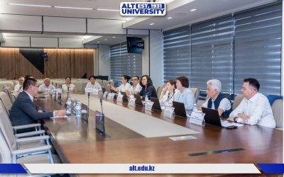 Көлікті цифрландыру және жаңа көкжиектер: университетке «Universal Tech Decisions» компаниясының өкілі келіп кетті