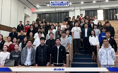 ALT University-де IT мамандықтарының студенттеріне арналған вайбкодинг бойынша қонақ дәрісі өтті